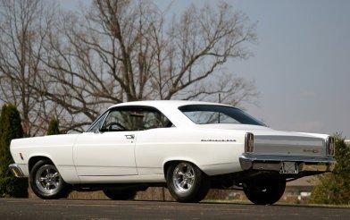 Ford Fairlane 500 Hardtop Coupe 427 R-code